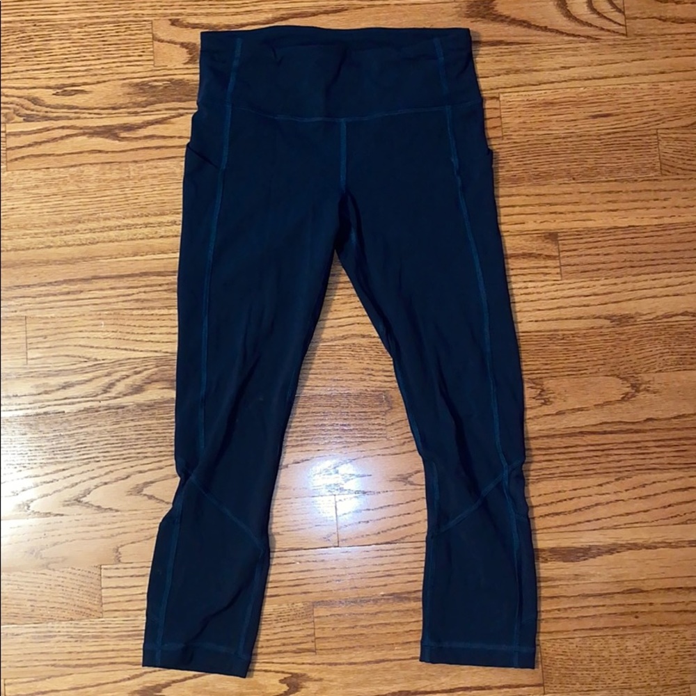 True Navy Lululemon Pace Rival Crop Leggings